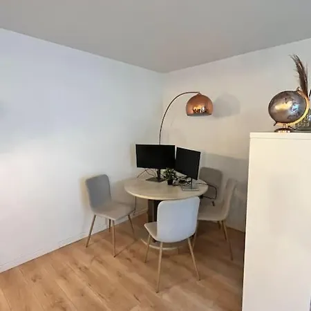 Spacious Chic Parisian House - Paris A Porte - Metro 14 - 1 Minute Walking To Subway Clichy Exterior photo